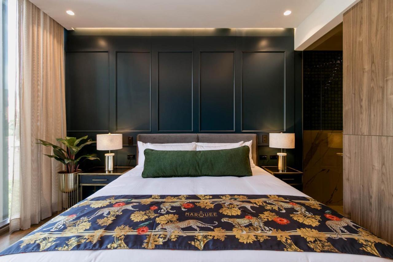 Hotel Marquee Medellin Luaran gambar A bedroom at the hotel