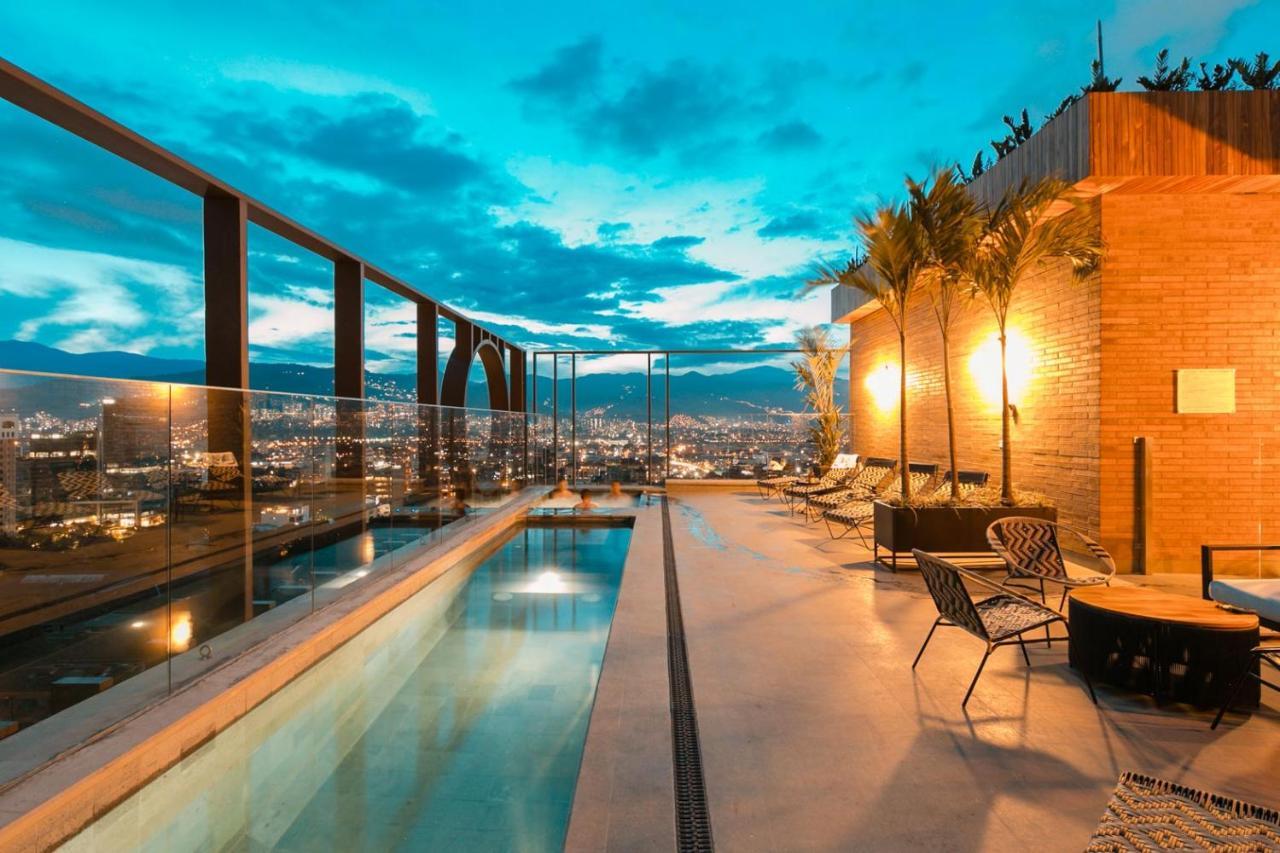 Hotel Marquee Medellin Luaran gambar Skyline pool