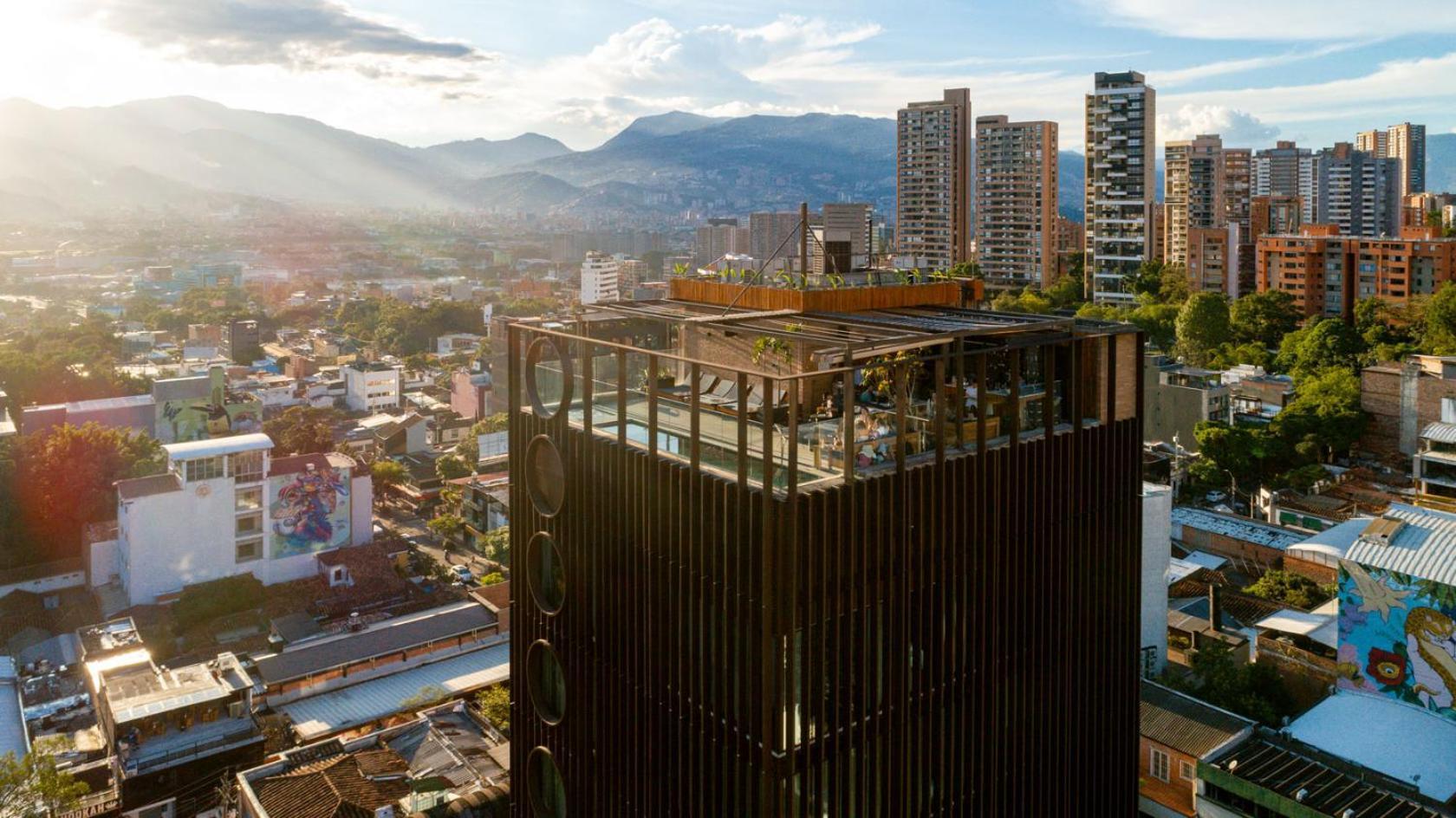 Hotel Marquee Medellin Luaran gambar View of the building from the roof